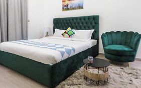 Oyo 860 Studio Apartment, Maya Tower 4, Jumeirah Village Triangle Dubai