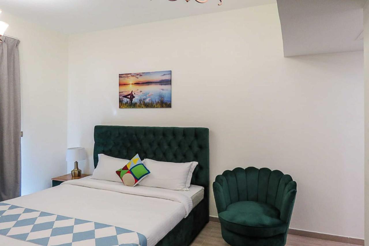 Oyo 860 Studio Apartment, Maya Tower 4, Jumeirah Village Triangle Dubai Dış mekan fotoğraf
