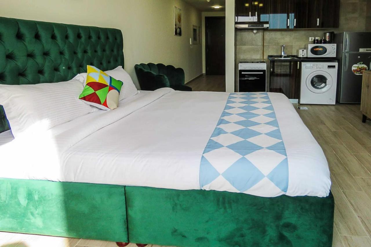 Oyo 860 Studio Apartment, Maya Tower 4, Jumeirah Village Triangle Dubai Dış mekan fotoğraf