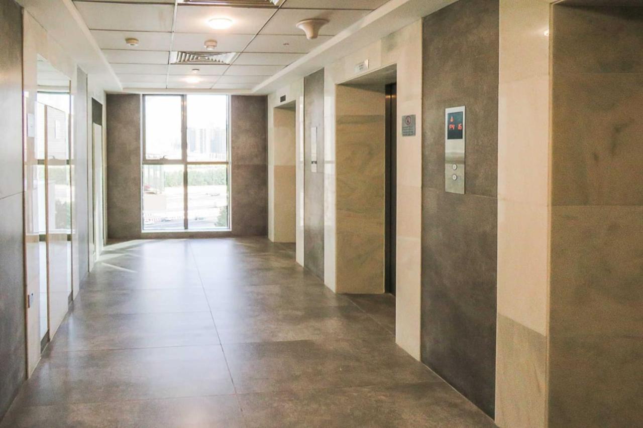 Oyo 860 Studio Apartment, Maya Tower 4, Jumeirah Village Triangle Dubai Dış mekan fotoğraf